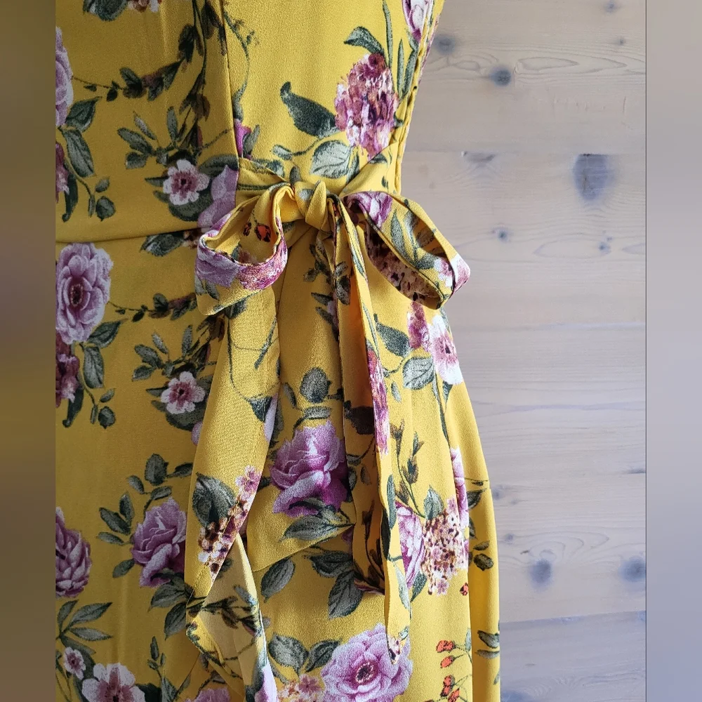 NWOT Xhileration Mock Wrap Floral Mini Dress size XS - Picture 3 of 7